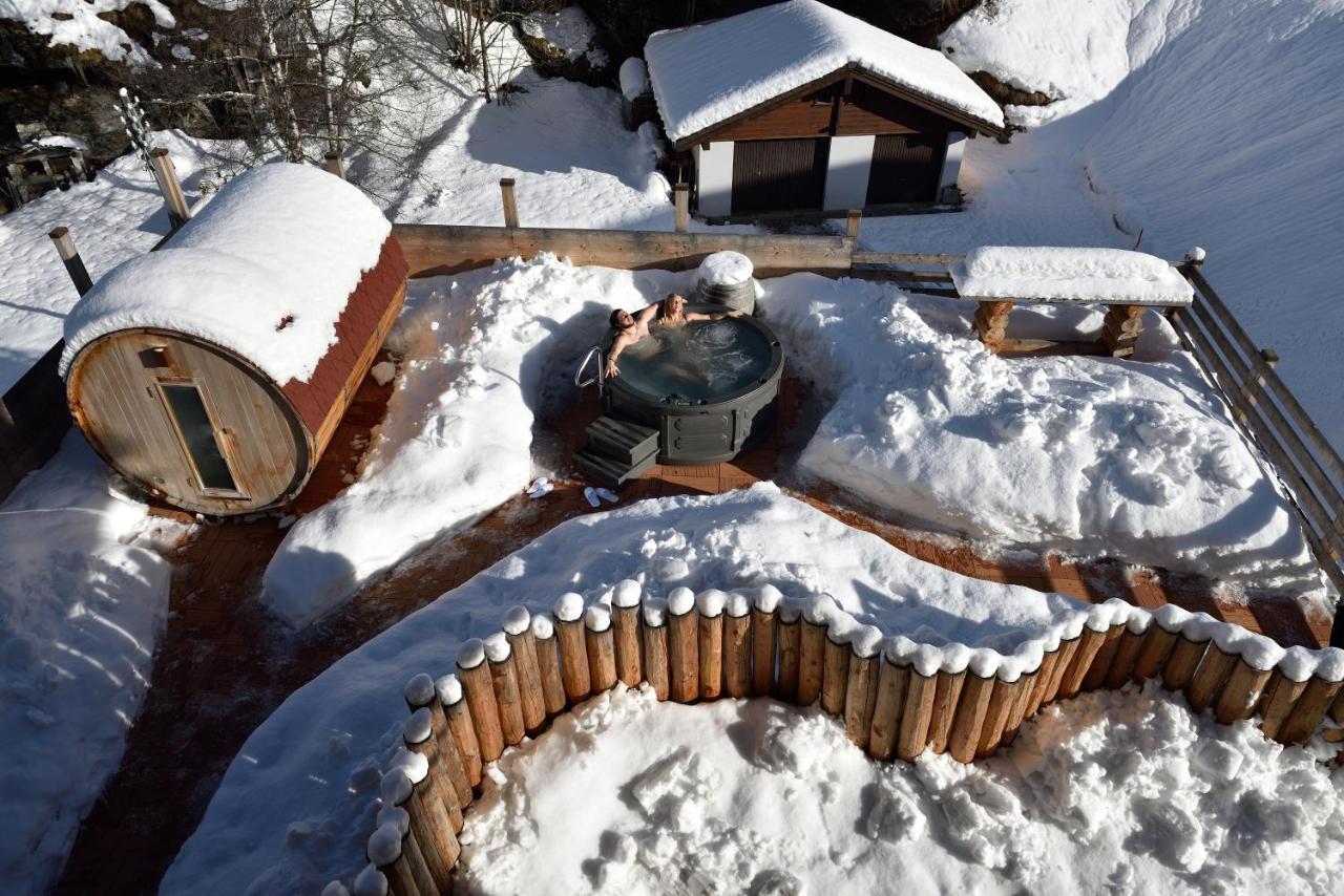 Hotel Les Melezes Hauderes Bagian luar foto