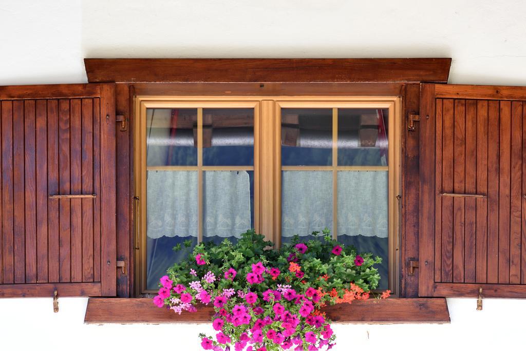 Hotel Les Melezes Hauderes Bagian luar foto