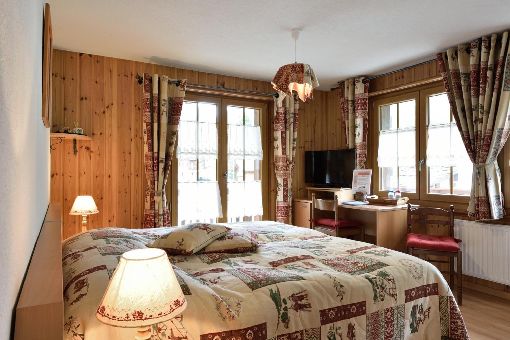 Hotel Les Melezes Hauderes Ruang foto